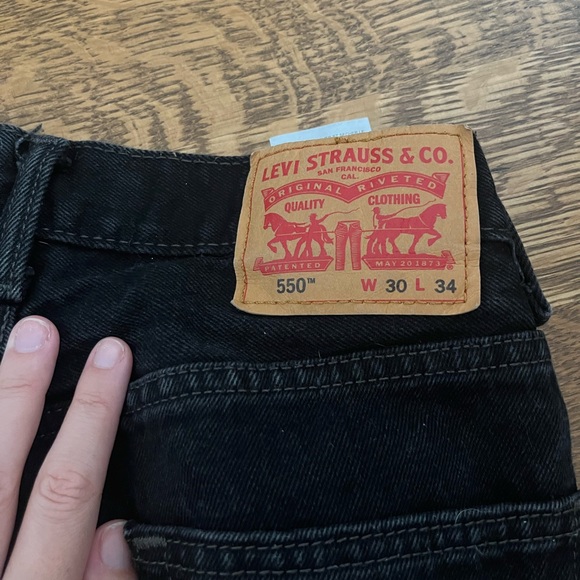 Vintage perfect black Levi’s cropped - Picture 1 of 6